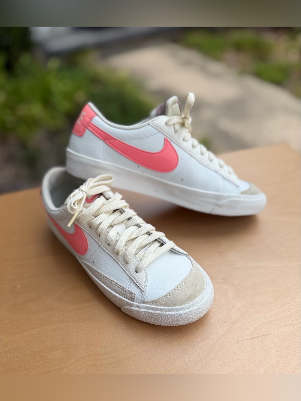 Nike White Coral Blazer Low Sneakers Cream Suede Trim 6 Youth 7.5 Women’s Baddie - Picture 9 of 9